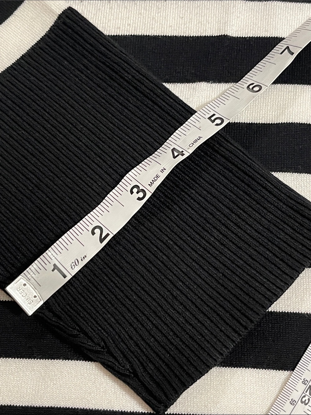 KARL LAGERFELD B/W Striped Sweater Sz. L - Picture 14 of 16